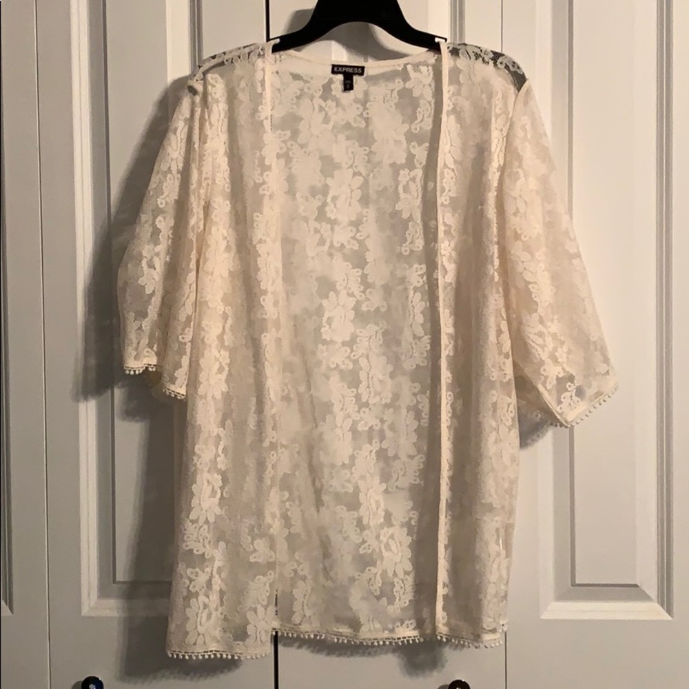 Express lace kimono NWOT